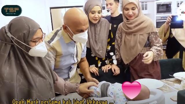 7 Momen Haru Mark Sungkar Temui Anak Zaskia Sungkar Usai Bebas dari Penjara