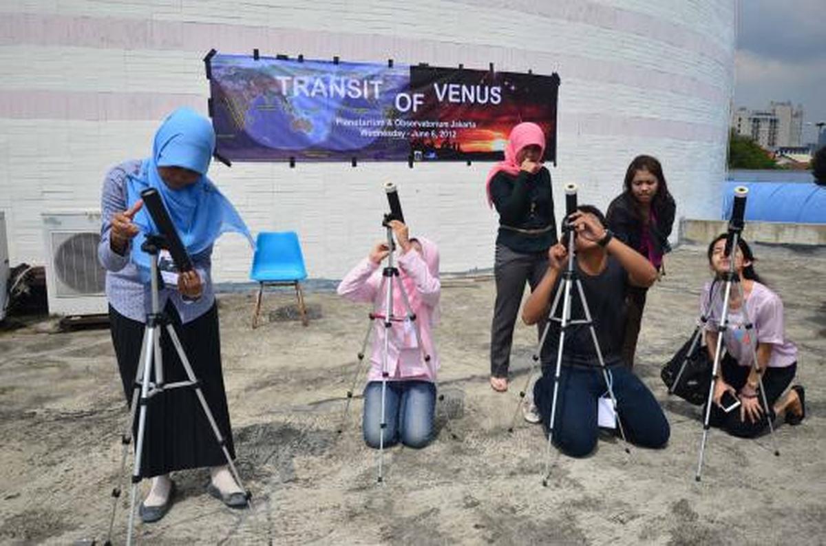 Lihat Venus, warga Jakarta padati Planetarium