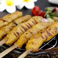 Sate lilit khas Bali (foto: kompas).