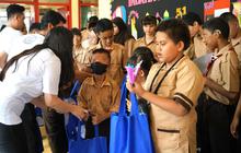 HUT ke-25, Milenial PNM Berbagi Asa Bersama Siswa SLB Rawinala