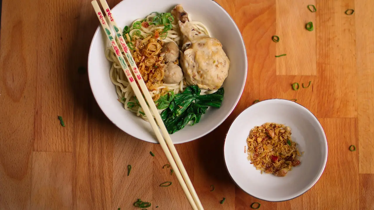 Mie ayam asal Indonesia