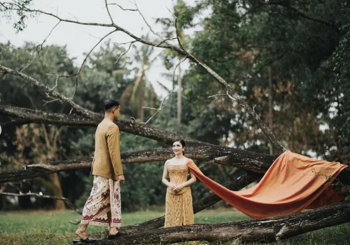 Rangkuman Foto Prewed Berkonsep Outdoor ala Febby Rastanty
