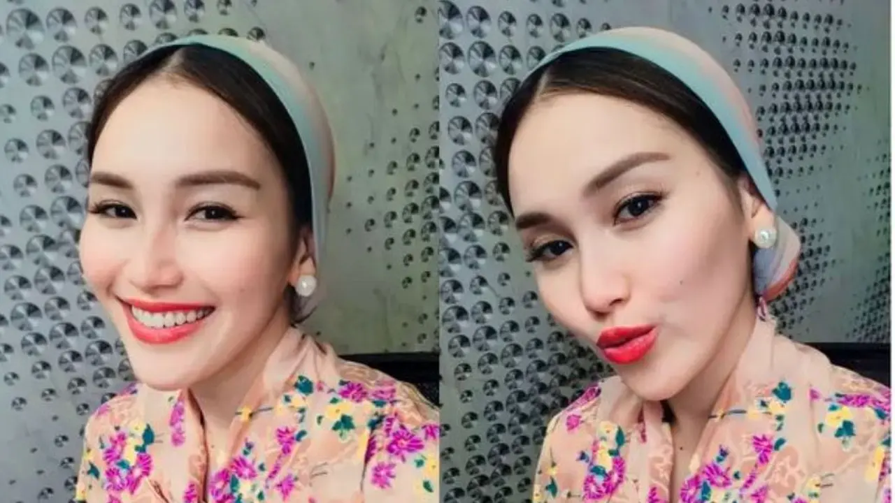 Gaya modest Ayu Ting Ting mengenakan hijab turban