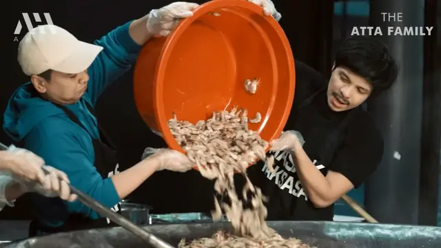 [Fimela] Atta Halilintar Masak Besar
