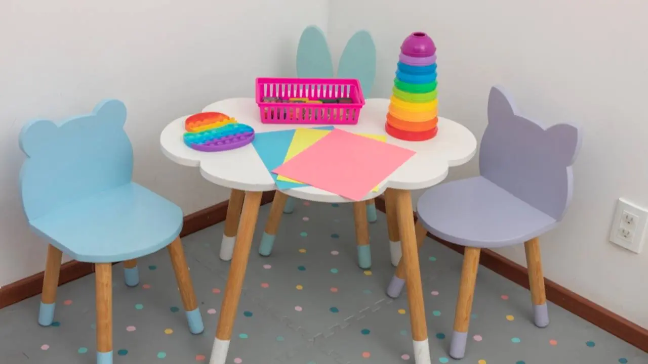 Wajib Punya untuk Si Kecil, Deretan Kursi Mini Portable Anak Ini Lucu dan Super Praktis