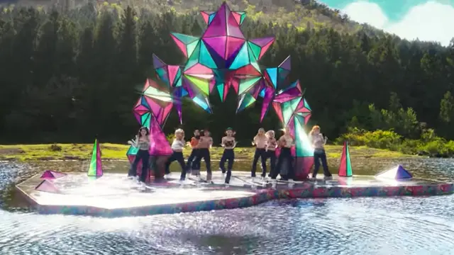 Video Klip Twice (YouTube/ JYP Entertainment)