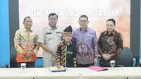 Fadli Zon Beri Beasiswa Rp20 Juta untuk Dhika Penari Pacu Jalur: Buat Beli Buku
