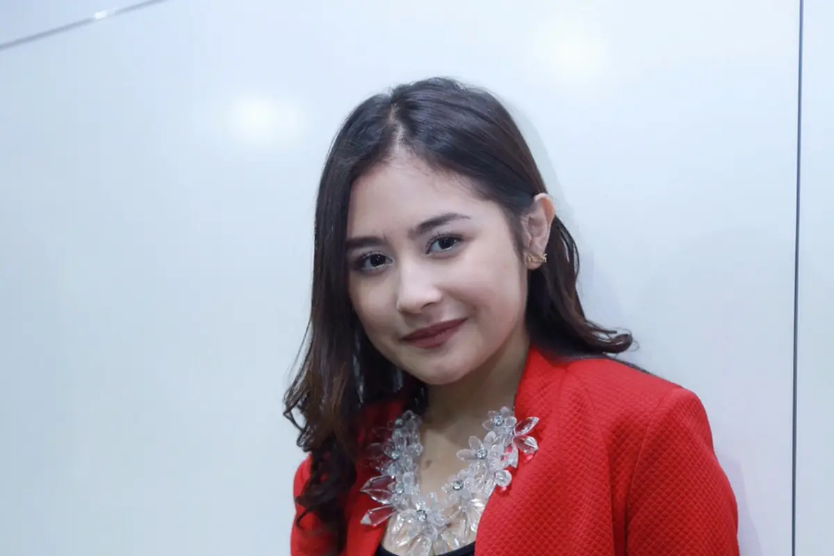 [Bintang] Prilly Latuconsina