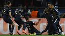 Pemain PSG merayakan gol yang dicetak Adrien Rabiot ke gawang Manchester City pada leg pertama perempat final Liga Champions di Stadion Parc des Princes, Paris, Kamis (7/4/2016) dini hari WIB. (AFP/Franck Fife)