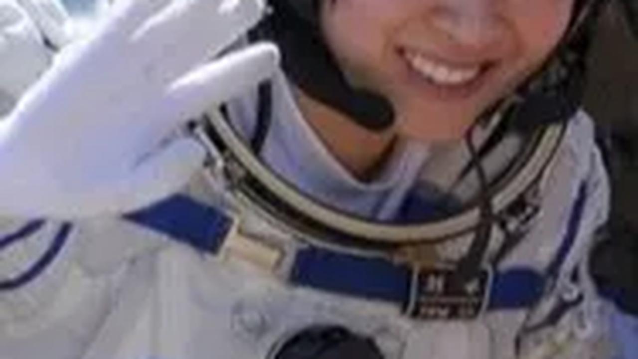 Berikut desain pakaian astronot NASA versi AI
