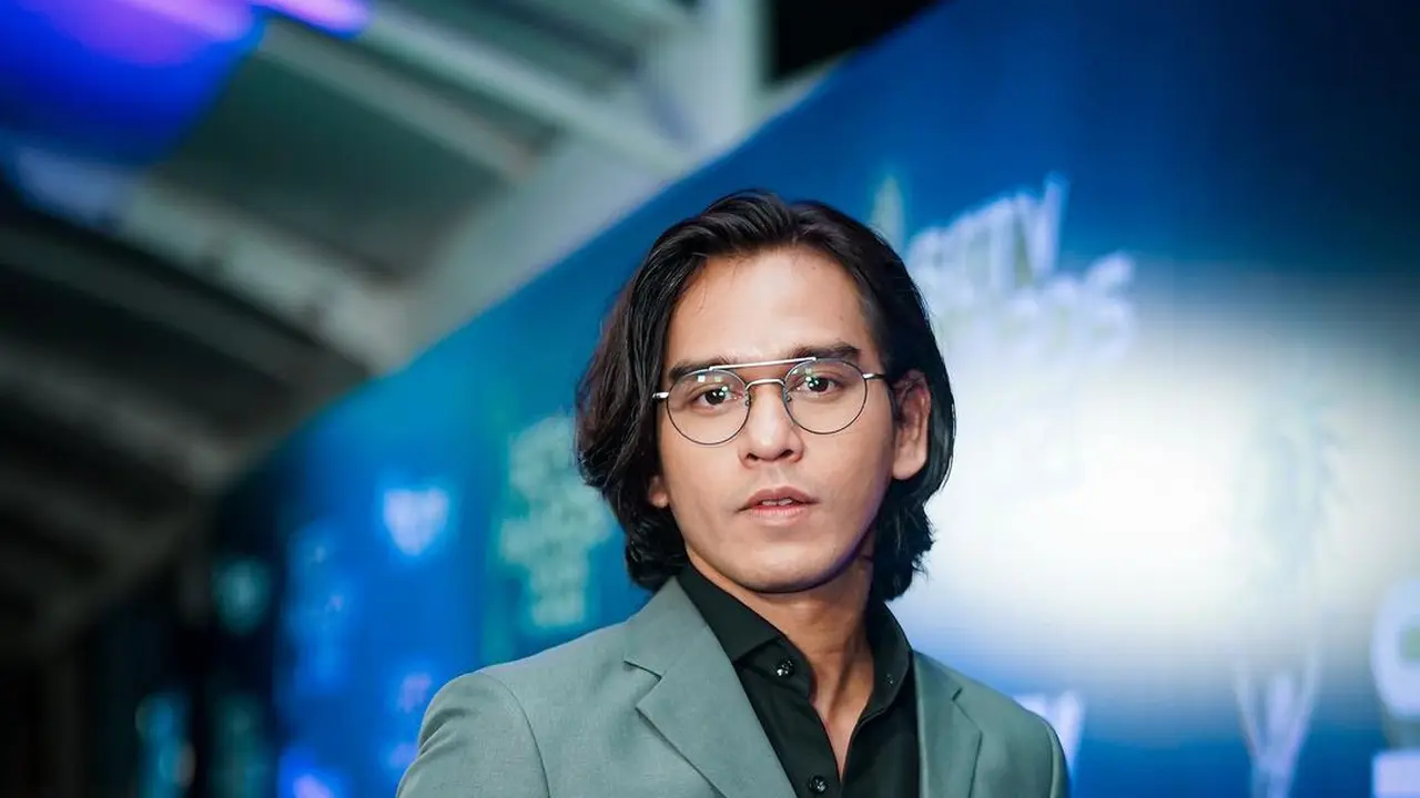 Rangga Azof.