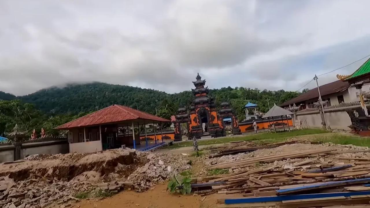 <b>Ada Pura Besar</b>