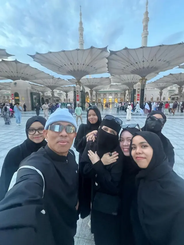 Atta Halilintar dan Gen Halilintar Berencana Lebaran di Madinah