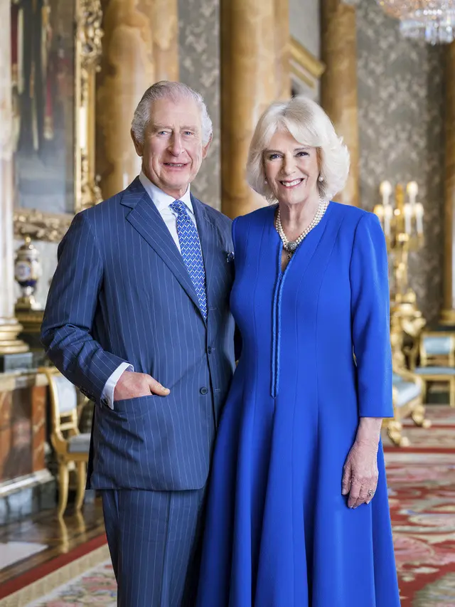 Raja Charles III dan Permaisuri Camilla. (Hugo Burnand/Buckingham Palace via AP)