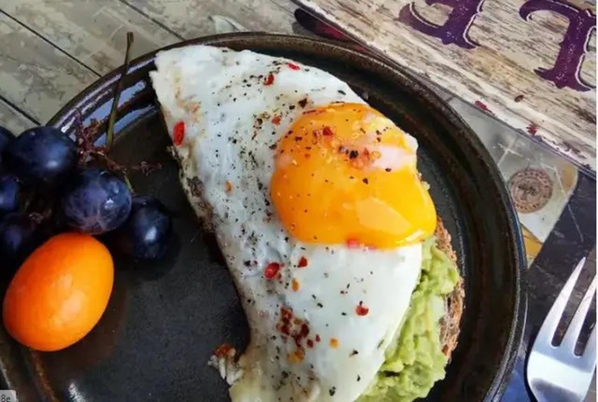 8 Kreasi Telur Ceplok yang Menggugah Selera, Cocok Untuk Pemula
