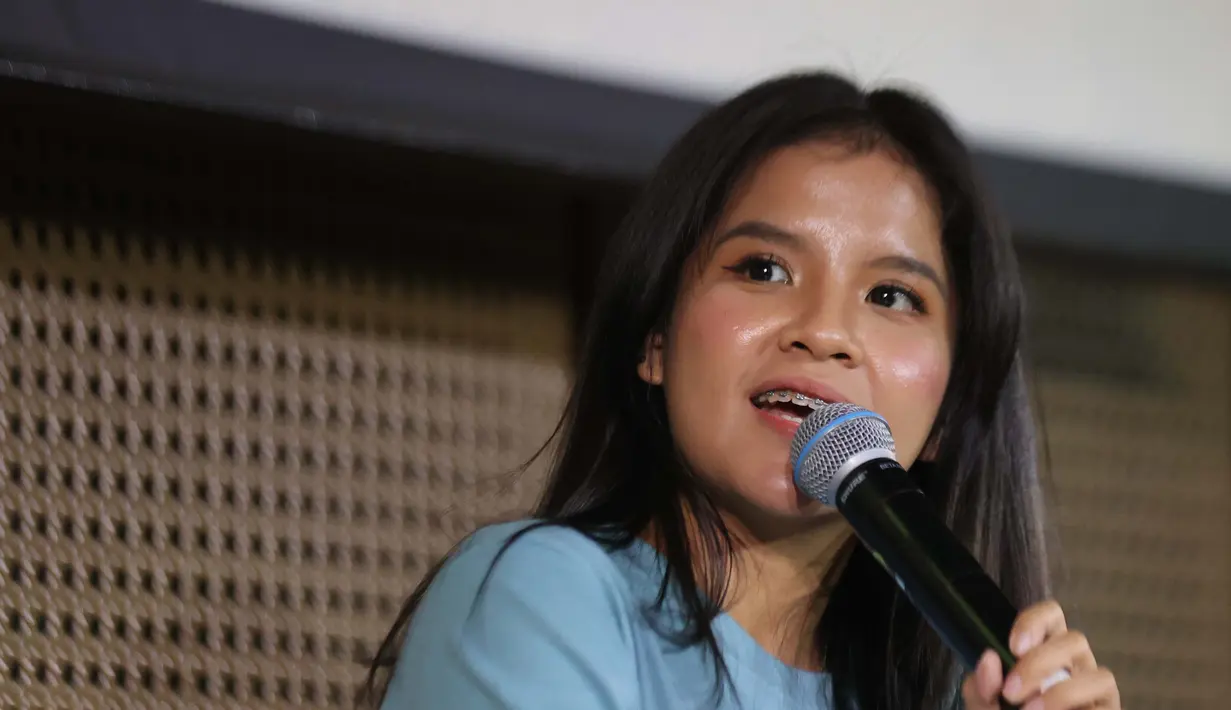 Penyanyi sekaligus penulis lagu Idgitaf menghadiri peluncuran Home Sweet Loan The Musical di Jakarta, Kamis (6/8/2026). Dalam adaptasi novel karya Almira Bastari ini, Idgitaf menciptakan lima lagu orisinal yang akan menjadi bagian dari pertunjukan musikal yang dijadwalkan berlangsung pada 30 September hingga 18 Oktober 2026 di Graha Bhakti Budaya, Taman Ismail Marzuki, Jakarta. (KLY/ Budy Santoso)