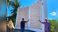 Replika Al-Qur'an raksasa yang jadi daya tarik wisatawan Asia. (Sumber: Sinar Harian)
