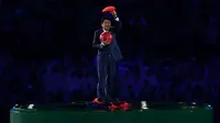 Berdandan ala Mario, Perdana Menteri Jepang, Shinzo Abe kejutkan penonton di stadium Rio di upacara penutupan Olimpiade 2016. (Kotaku)