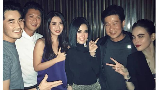 syahrini sempat curhat dengan cakra khan soal pernikahan?