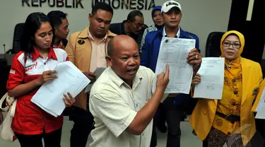 Sebanyak 32 orang caleg dari dapil Kabupaten Bandung Barat menyambagi kantor Bawaslu dan DKPP, Jakarta (25/4/2014) (Liputan6.com/Johan Tallo).