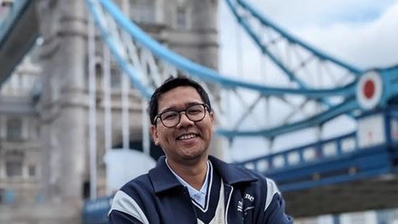 Iman dikenal publik sebagai  Co-Founder & Chief Operating Officer (COO) Ruangguru. Sebelum menjabat di posisinya sekarang, Iman pernah mendirikan Indonesian Future Leaders pada tahun 2009.