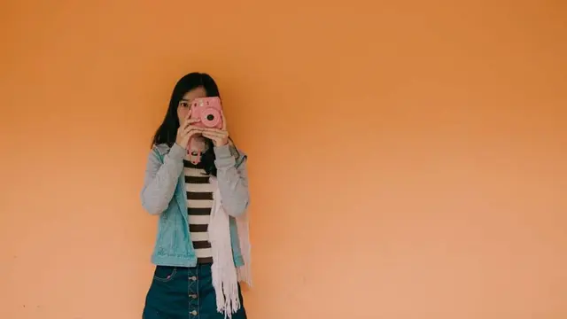 Ilustrasi Relationship Female