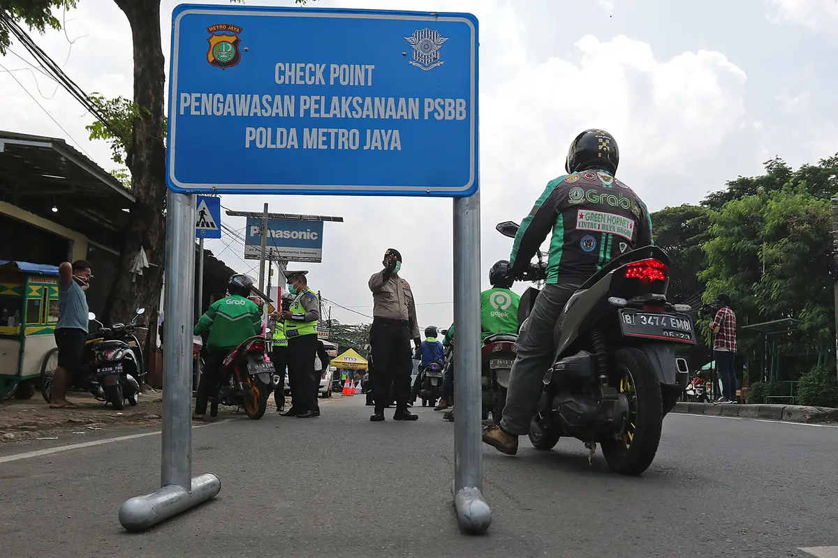Pengawasan Pelaksanaan PSBB di Perbatasan Jakarta-Depok