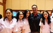 Dukung Anak, Potret Ferry Maryadi Berfoto Bareng Geng Leya Princy di Film RANGGA & CINTA