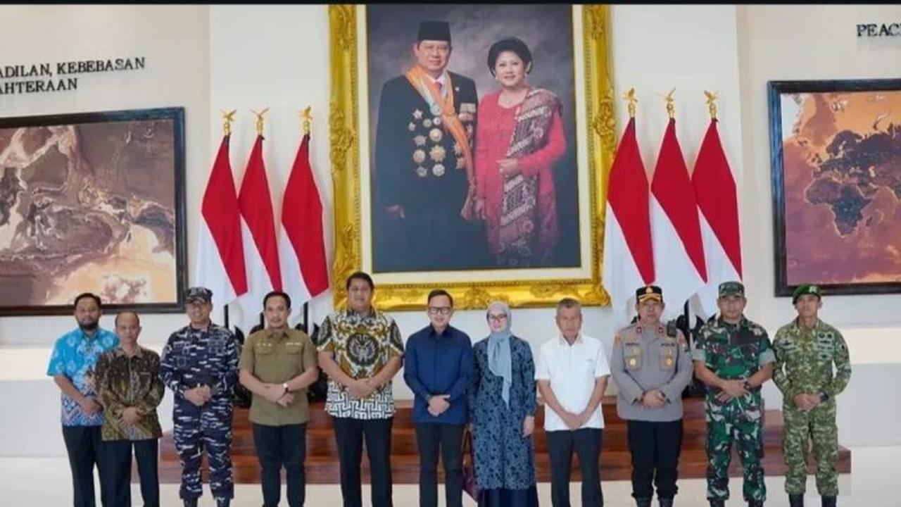 Wamendagri Bima Arya Puji Kualitas Museum SBY-Ani Pacitan Berkelas Dunia
