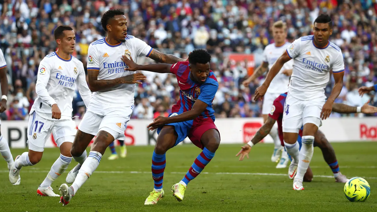 Foto: Dua Debutan Cetak Gol, Laga El Clasico Jilid Satu Musim 2021 / 2022 Jadi Milik Real Madrid usai Bungkam Barcelona 2-1