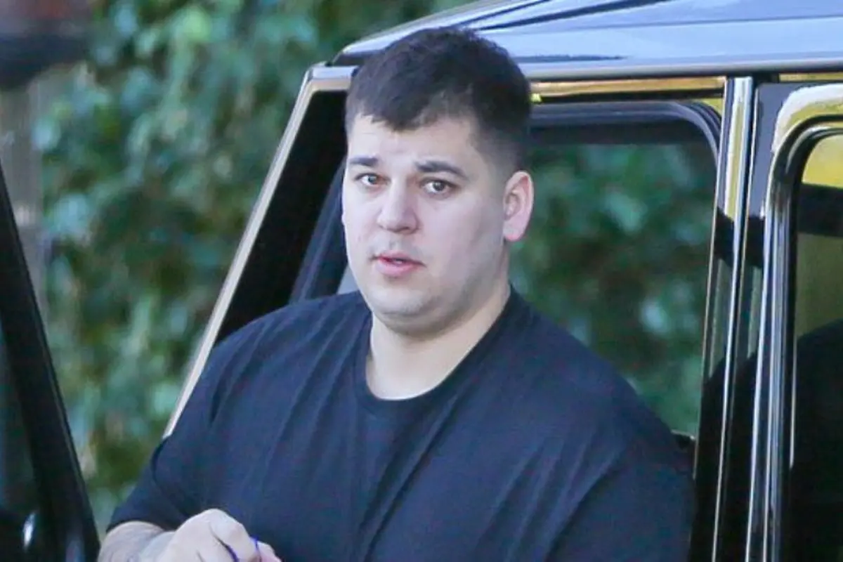 Rob Kardashian Tak Kenali Bruce Jenner Sebagai Wanita