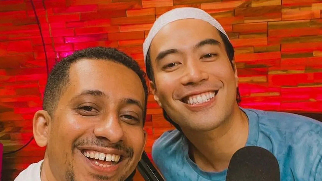 Vidi Aldiano dan Habib Ja'far berpose. (Dok. Foto Instagram @vidialdiano)
