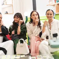 Butik Longchamp yang berlokasi di lantai 1 Plaza Senayan akhirnya kembali dibuka dengan konsep baru setelah direnovasi. [Dok/Longchamp].