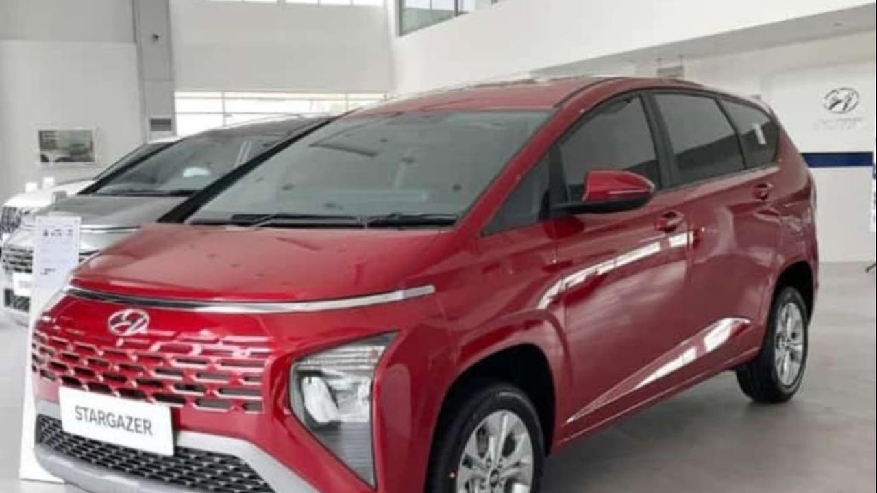 Mobil Hyundai Stargazer