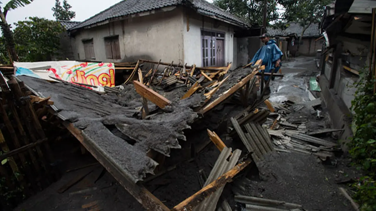 rumah-rusakt-140217b.jpg