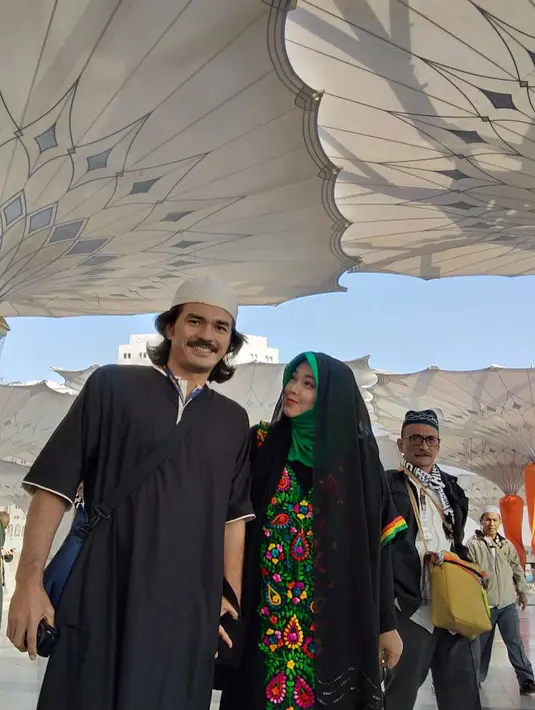 (Instagram/rinagunawan28)