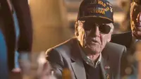 Cameo Stan Lee dalam The Avengers Age of Ultron (YouTube)