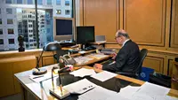 Mengenal Sosok Legendaris Alan Greenspan, Mantan Bos The Fed yang Pernah Guncang Pasar