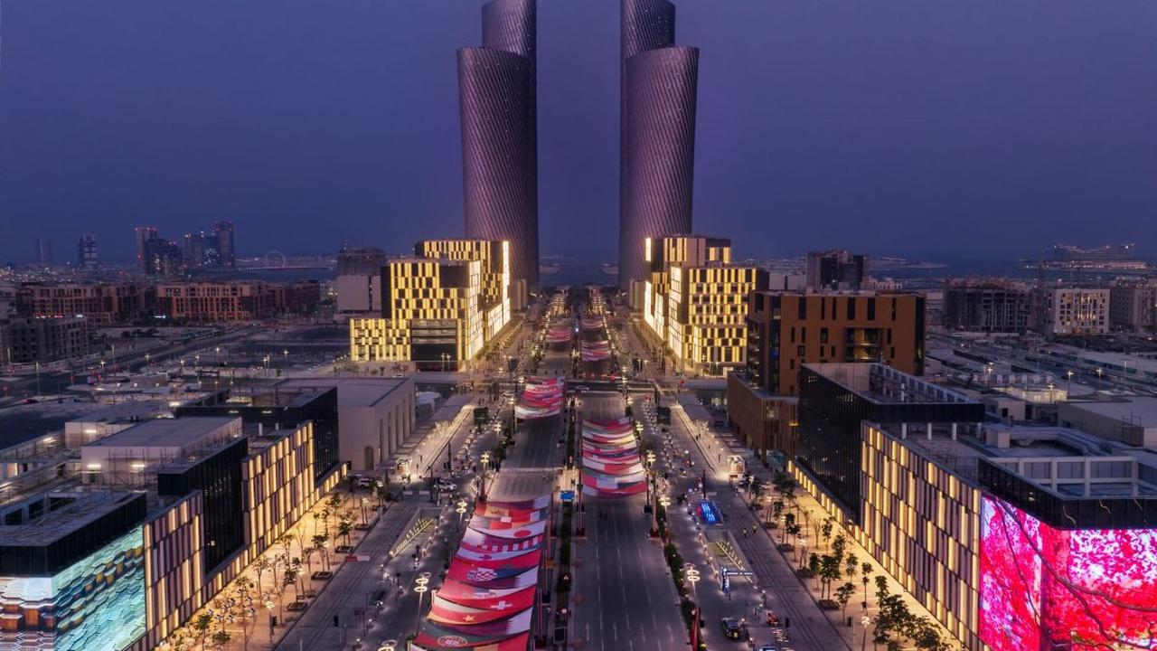 Acara ini juga dimeriahkan dengan Parade of Excellence pada 12 Oktober di Lusail Boulevard, akan berubah menjadi surga bagi para pecinta otomotif. Jalanan<br>ikonik ini nanti dimeriahkan dengan ratusan mobil menakjubkan.