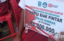 Siswa OAP Langsung Terima Kartu Biak Pintar 2025: Disdik Pastikan Dana Rp4 Miliar Cair ke Rekening