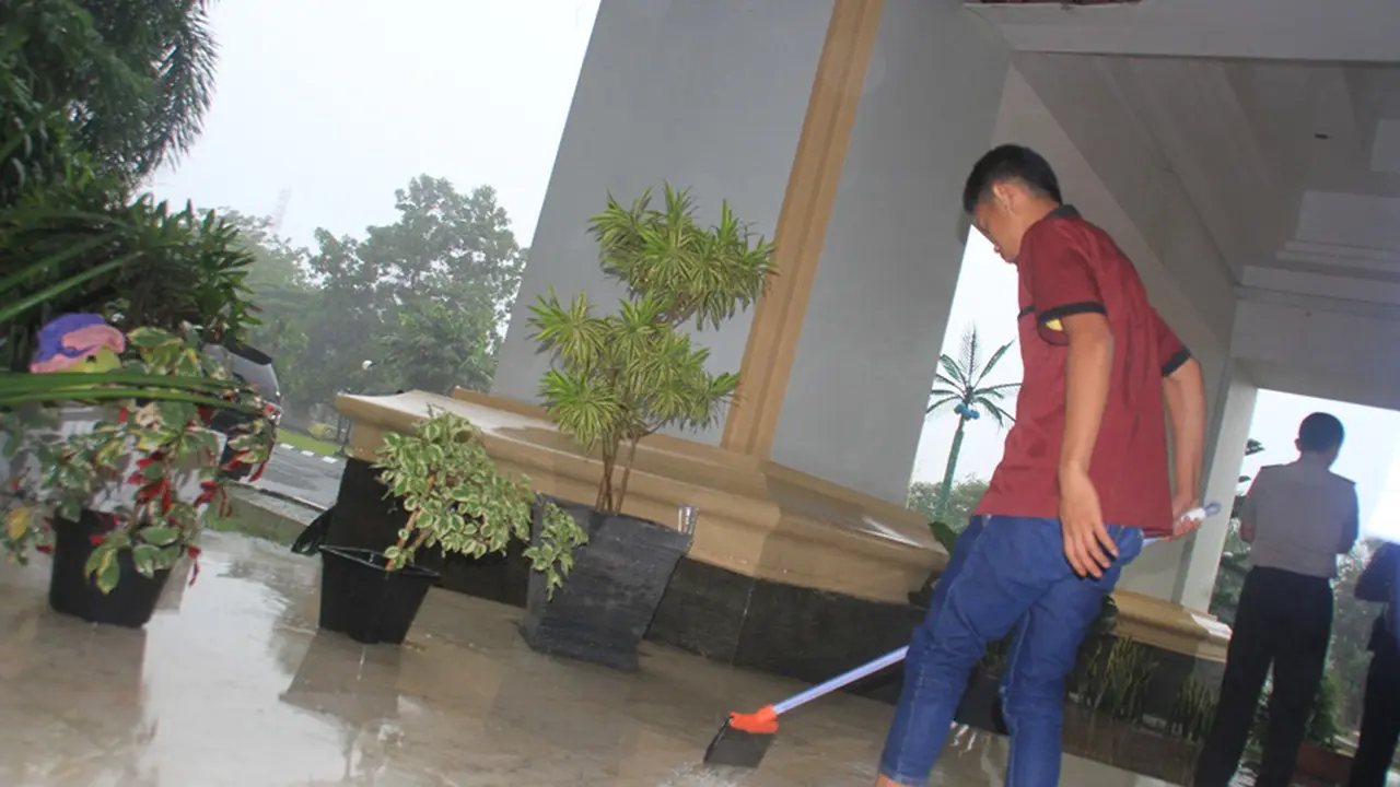 Gedung DPRD Banten kebanjiran