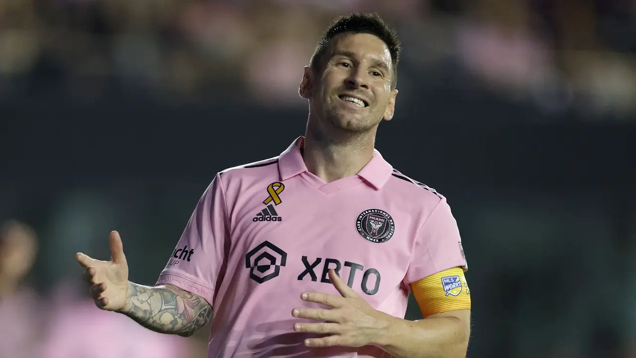 Foto: Penampilan 37 Menit Lionel Messi Bersama Inter Miami pada Lanjutan MLS, Kira-Kira Kenapa Ya?