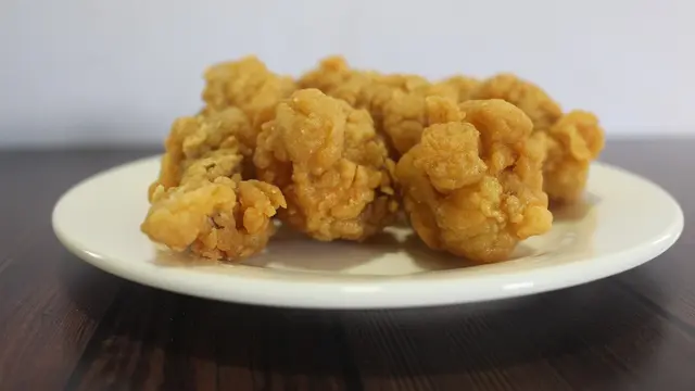 ilustrasi ayam popcorn