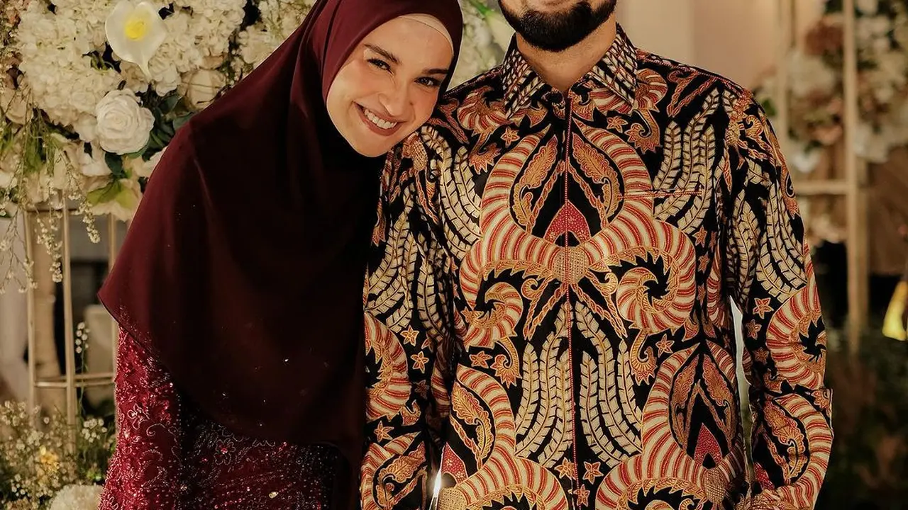 Adu Gaya Serasi Shireen Sungkar-Teuku Wisnu dan Zaskia Sungkar-Irwansyah Saat Kondangan dengan Busana Couple
