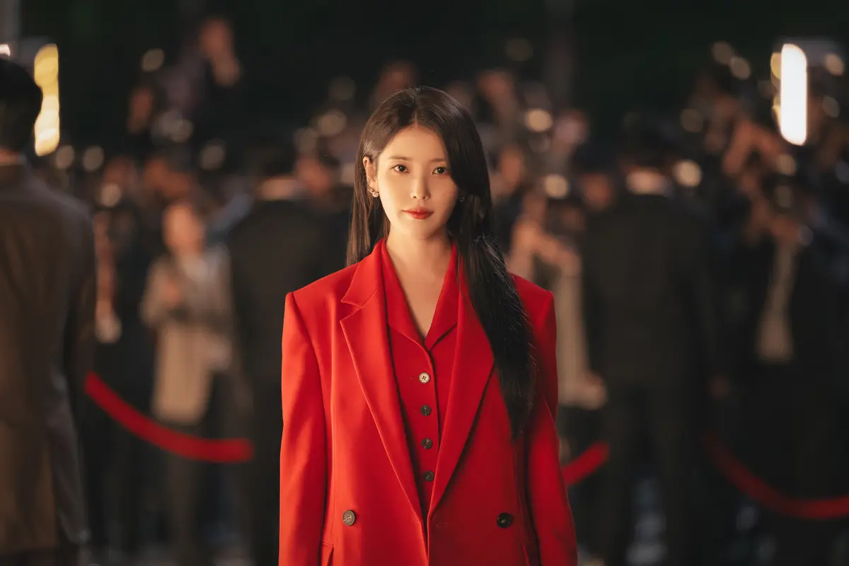 IU di Drama Korea Perfect Crown. (Dok. Disney Plus)