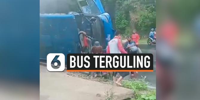 VIDEO: Rekaman Bus Terguling di Jalur Nagreg Bandung