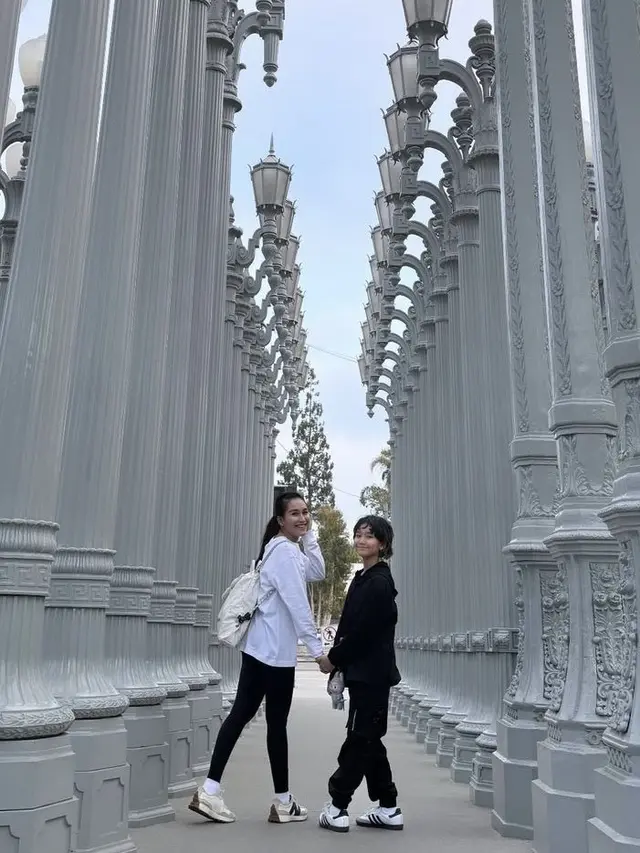 Ayu Ting Ting Liburan di Amerika Serikat Bersama Bilqis. [@ayutingting92]