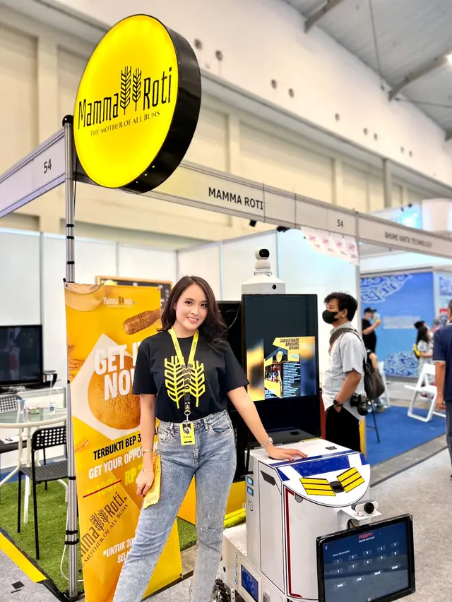 Prima Alvernia dengan brand usaha roti miliknya, Mamma Roti (ist)