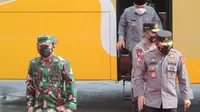 Panglima TNI dan Kapolri tinjau vaksinasi di Balikpapan Kaltim