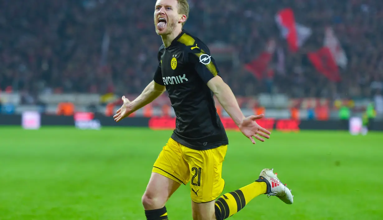 5. Andre Schurrle - Mantan pemain Chelsea ini memutuskan gantung sepatu pada 17 Juli 2020. Penyerang sayap asal Jerman itu menyebut kesepian sebagai faktor utama untuk pensiun. (AFP/Patrik Stollarz)